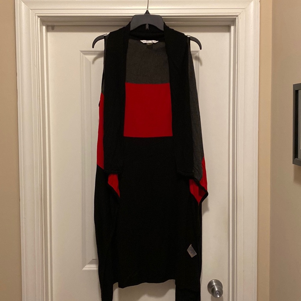Peter Nygard  kimono sweater vest